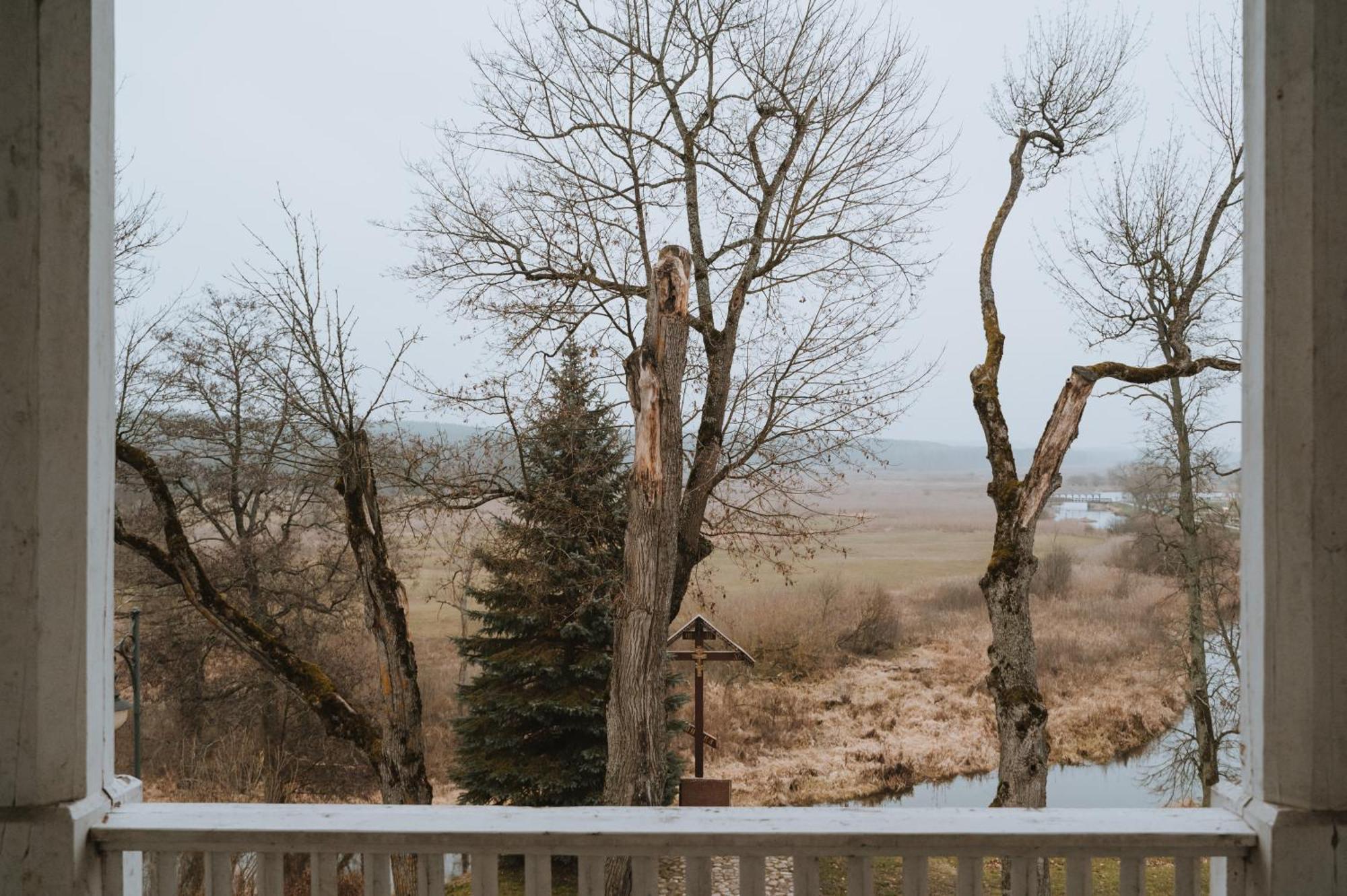 Pokoje Goscinne Domu Pielgrzyma W Supraslu Exterior foto