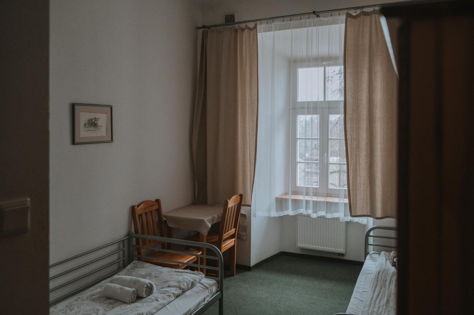 Pokoje Goscinne Domu Pielgrzyma W Supraslu Exterior foto
