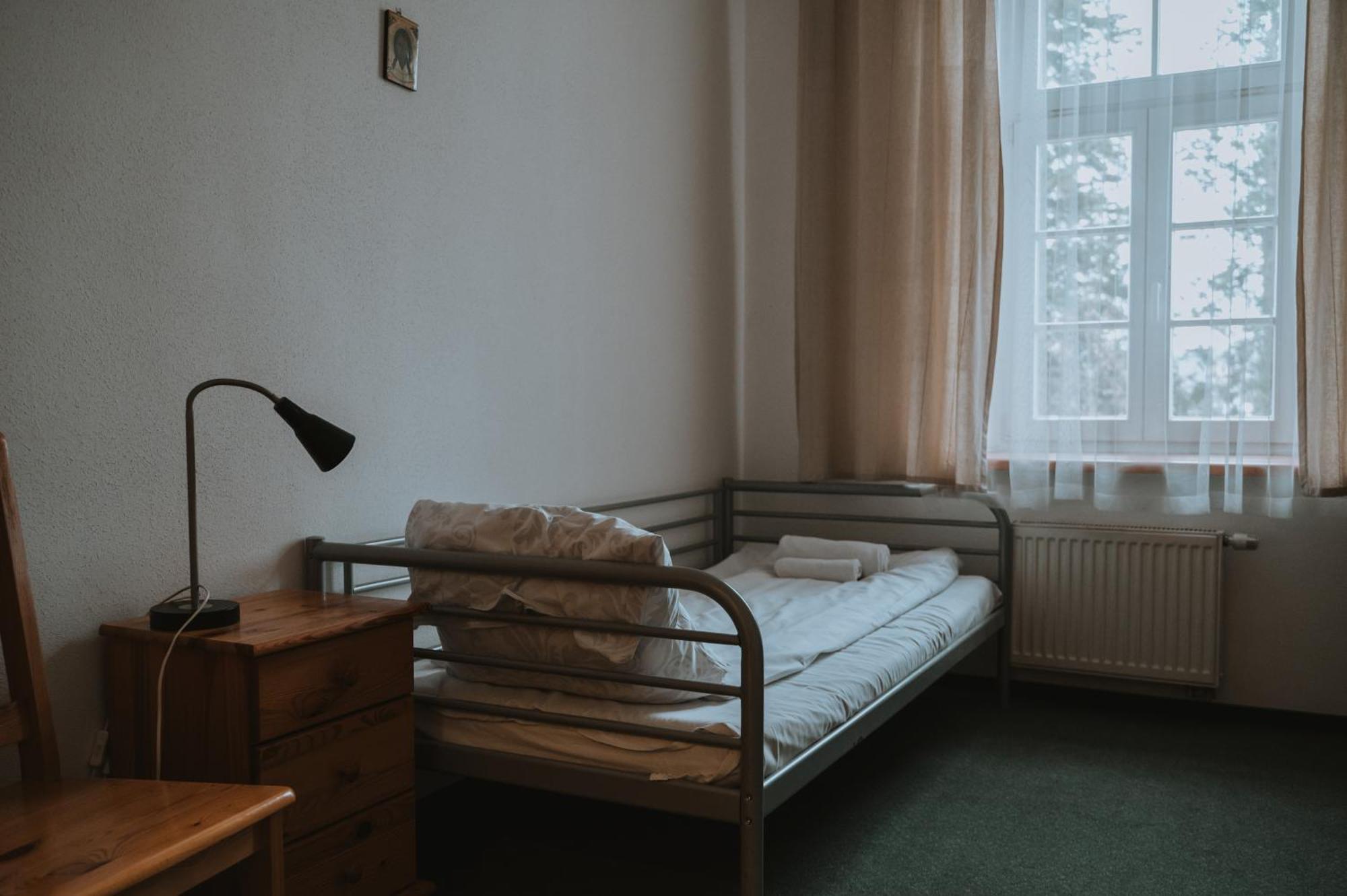 Pokoje Goscinne Domu Pielgrzyma W Supraslu Exterior foto