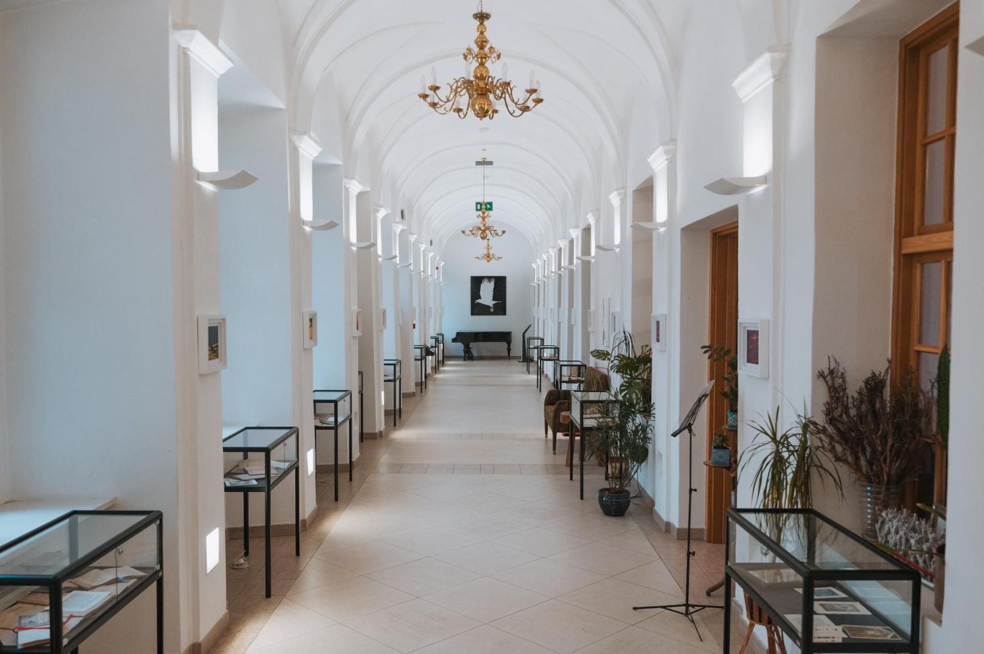 Pokoje Goscinne Domu Pielgrzyma W Supraslu Exterior foto
