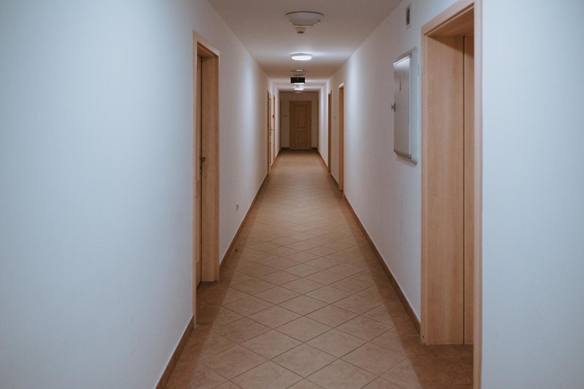 Pokoje Goscinne Domu Pielgrzyma W Supraslu Exterior foto