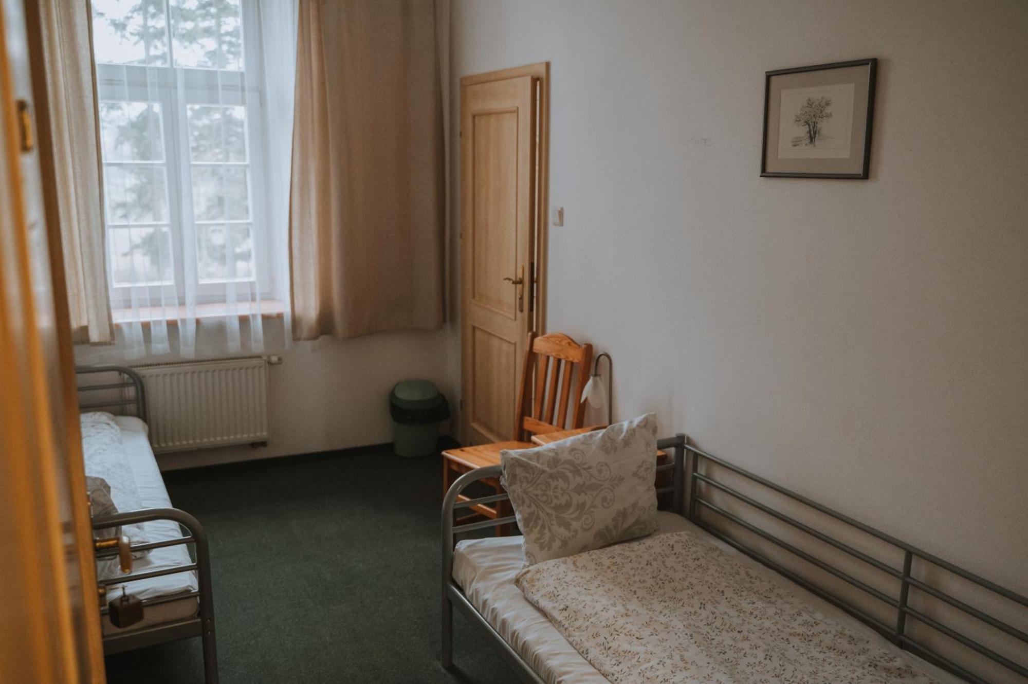 Pokoje Goscinne Domu Pielgrzyma W Supraslu Exterior foto
